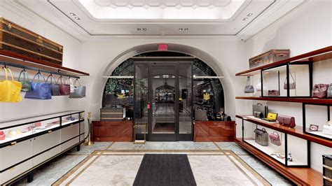 dallas goyard store.